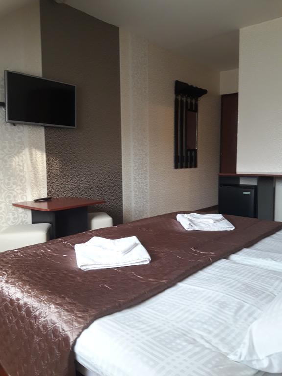Csillag Panzio Otel Vác Dış mekan fotoğraf