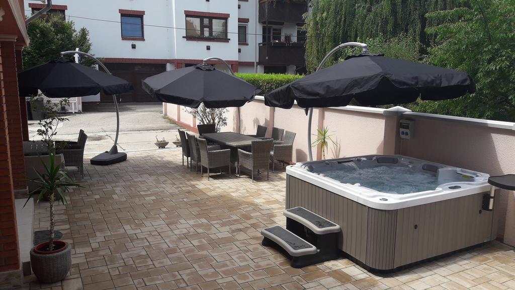 Csillag Panzio Otel Vác Dış mekan fotoğraf